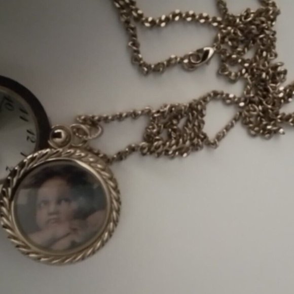 Pendant Wach Raphael's Thinking Cherub 30" Chain Vintage Seiko Si Pl4 - Picture 5 of 7